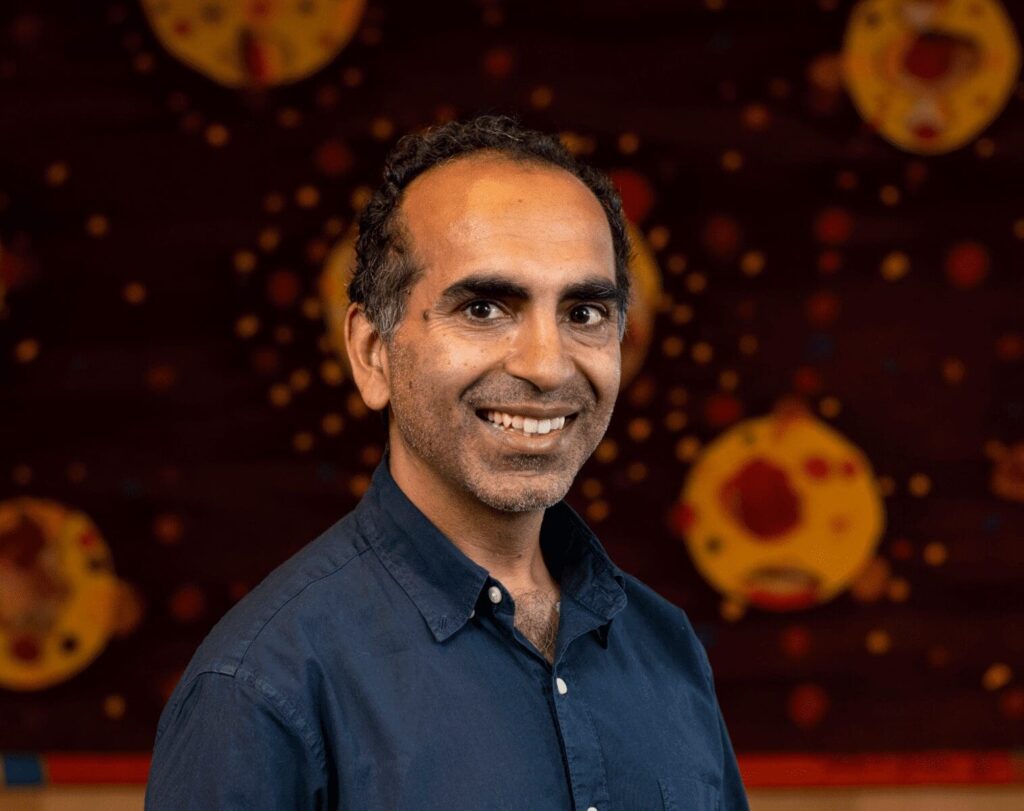 Leading haematologist honoured with Jian Zhou Medal
