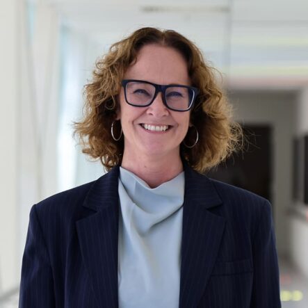 Professor Elizabeth Hartland