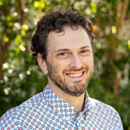 Professor Dan Siskind